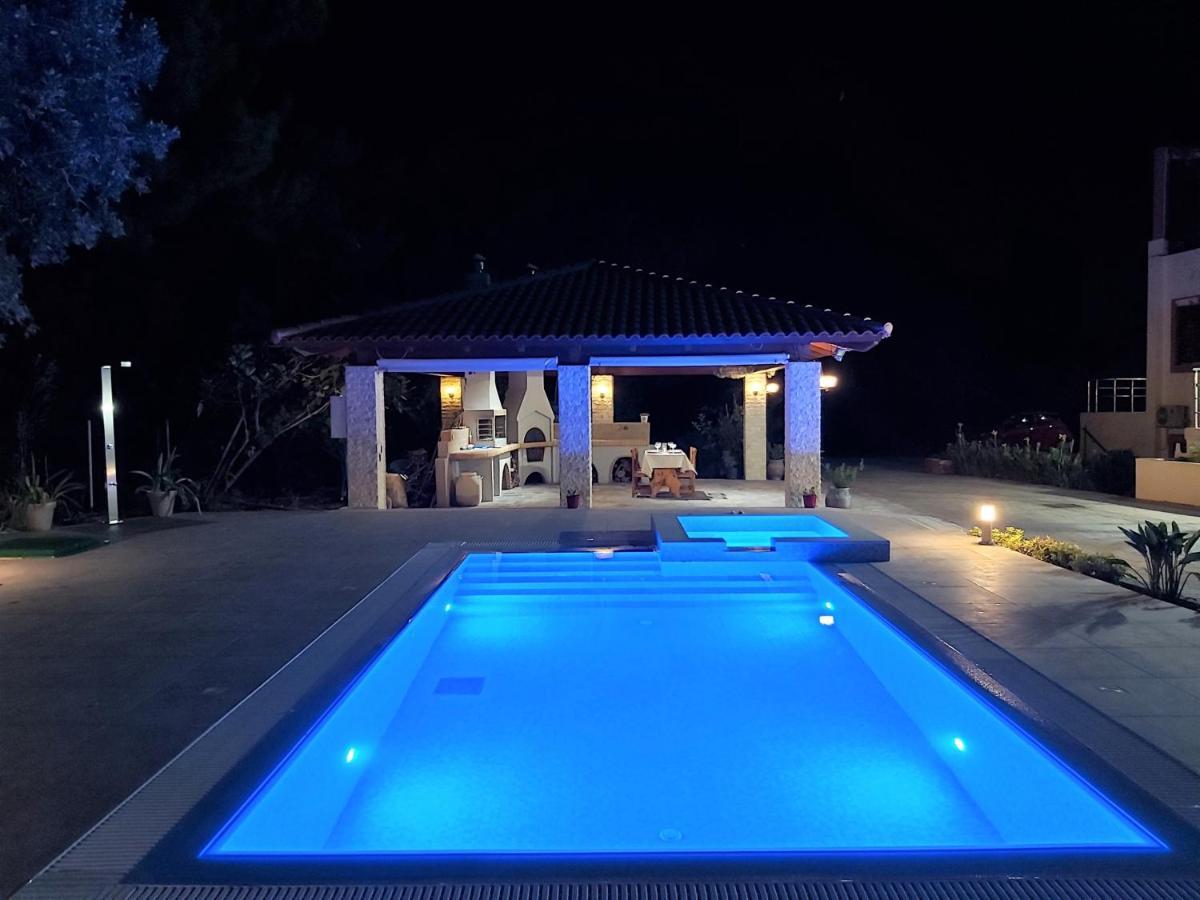 Fiore Di Rodi - Private Pool, Jacuzzi And Barbecue 이알리소스 외부 사진
